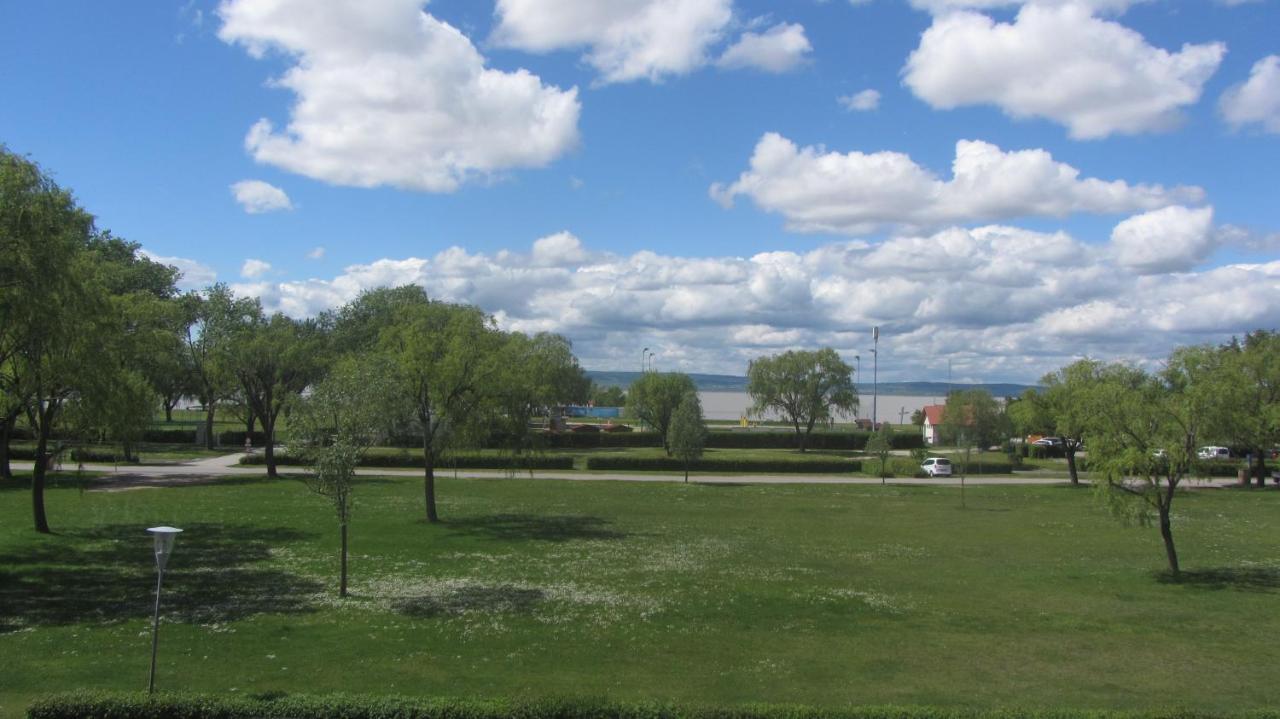 Appartement Am Strand Podersdorf am See Exteriör bild